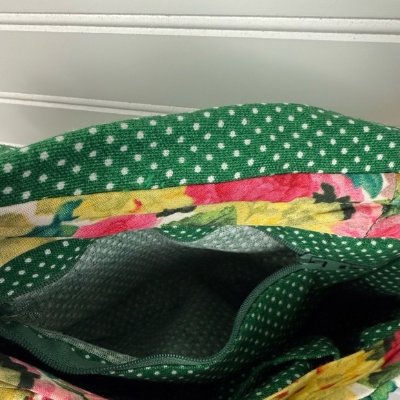 Floral & green polka dot cloth crossbody handmade purse. One size. - Picture 6 of 9
